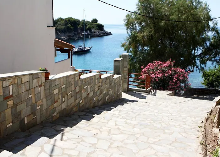 Guest house Ostria Patitiri (Alonnisos)